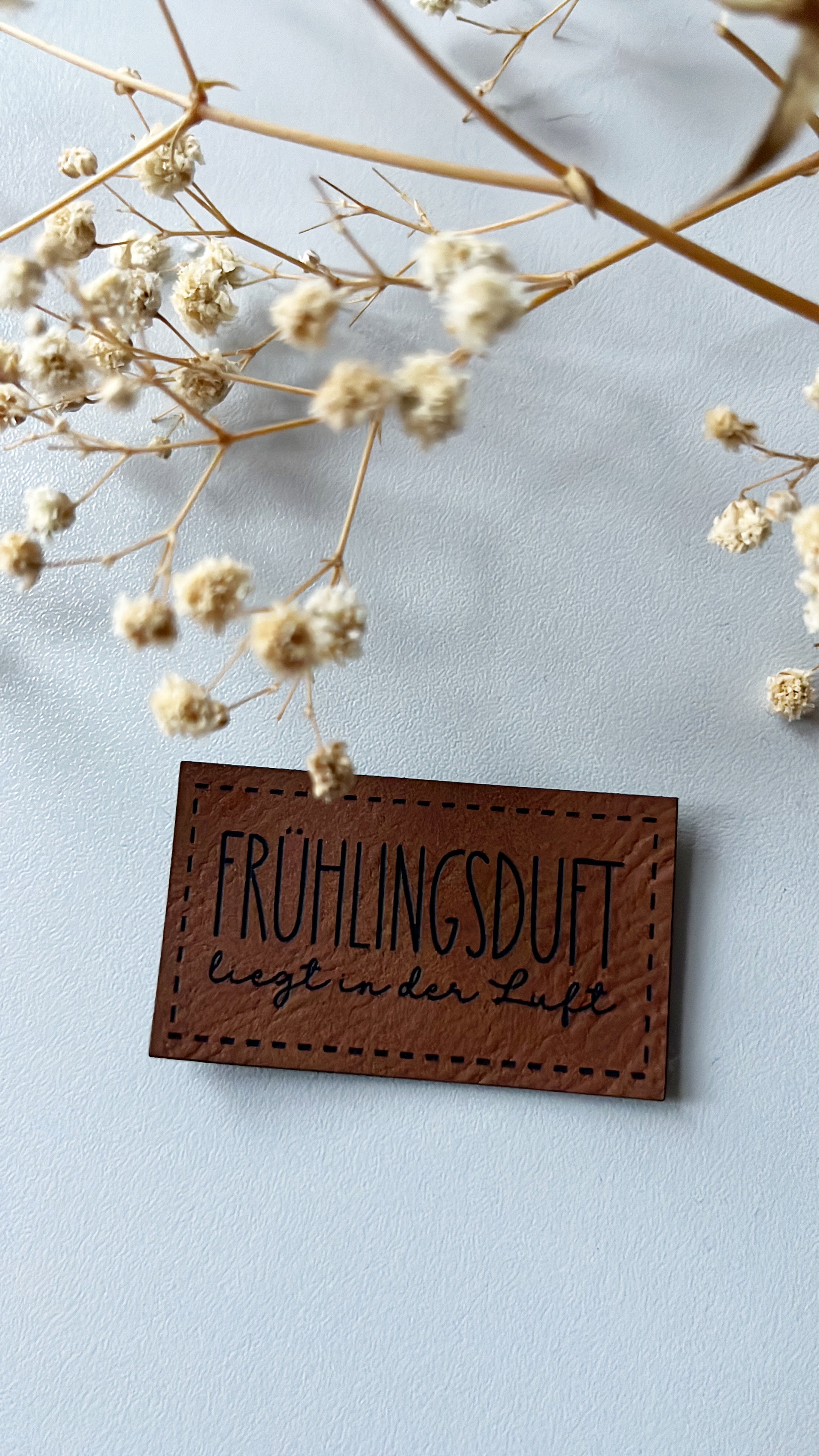 Frühlingsduft liegt in der Luft Label
